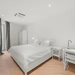 Vibestudio 305 - Central - Ac - Near Parking